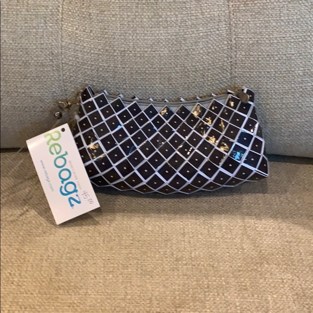 Rebagz Wristlet 9” x 4.5” Half the Sky Designs Recycled Bags - Picture 1 of 3